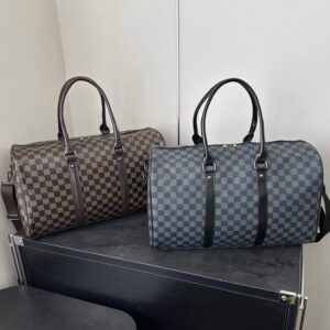 Sac de voyage à motif damier./MINIMUM 30 pièces