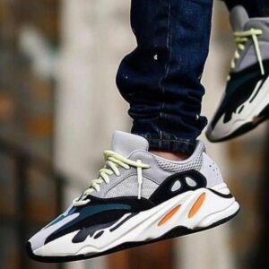 Yeezy 700 multicolore