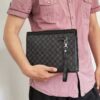 Pochette louis e