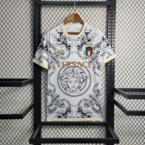Maillot concept Versace  d’Italie 2025